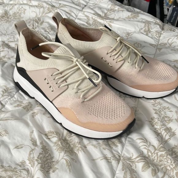 Cole Haan Zerogrand All-Day Women's Ivory Peach Pink Blush Knit Sneakers Sz 8 - Picture 2 of 7